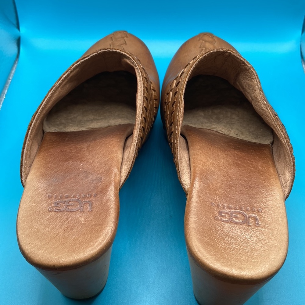 Women’s UGG Vivica Wood Clogs, Sz. 6 U.S. EUC - Picture 5 of 9